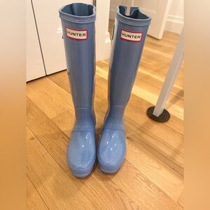 Light Blue Hunter Blue Rain Boots. Size 5